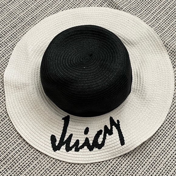 NWOT Juicy Couture Panama sophisticated well structured hat-excellent condition - Picture 2 of 10